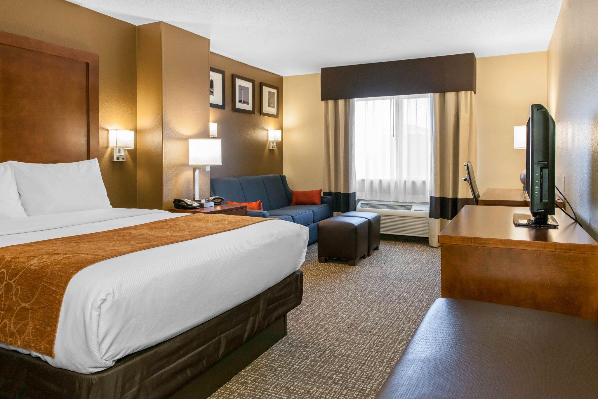 Comfort Suites Terre Haute University Area Экстерьер фото