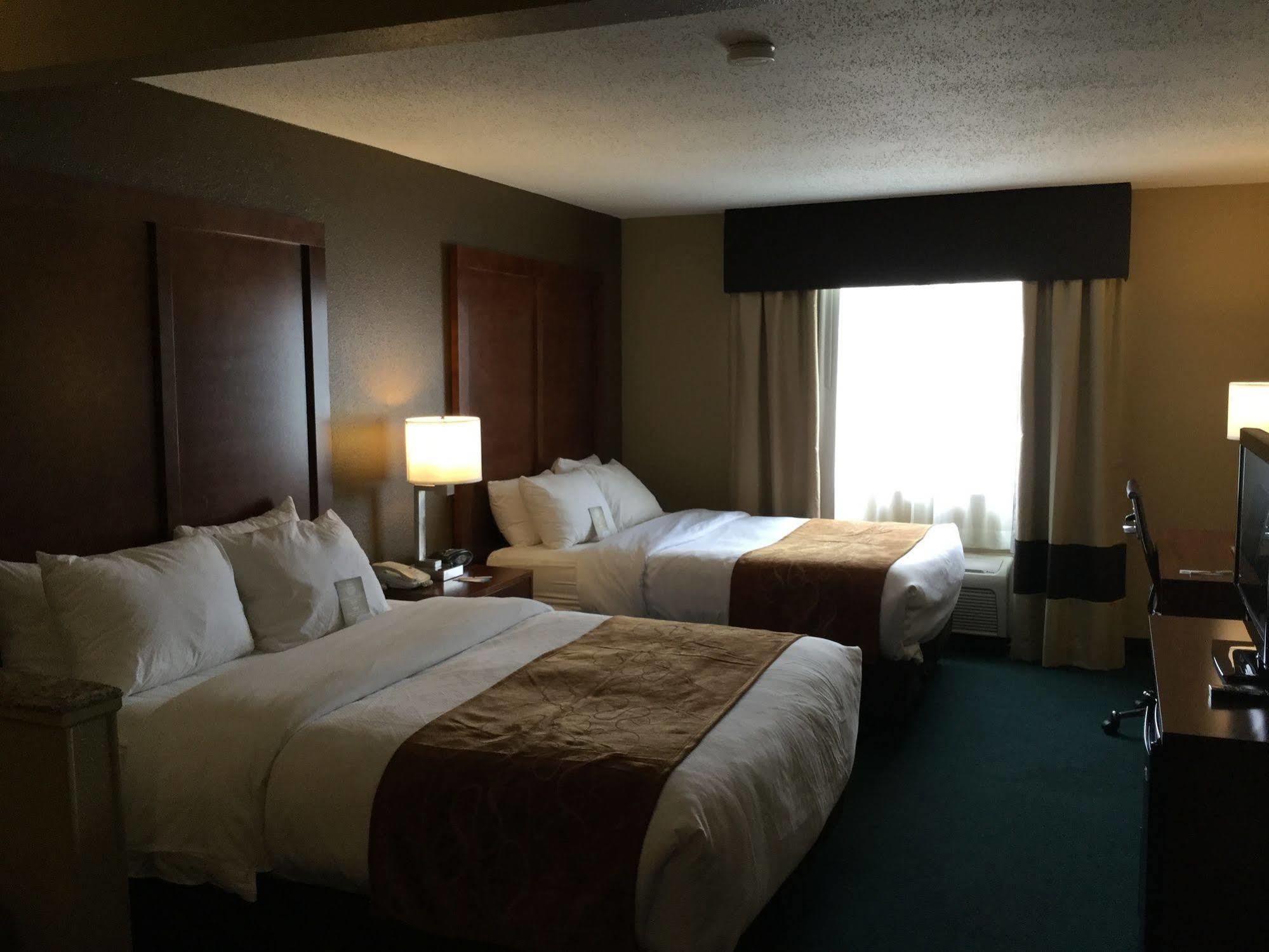 Comfort Suites Terre Haute University Area Экстерьер фото